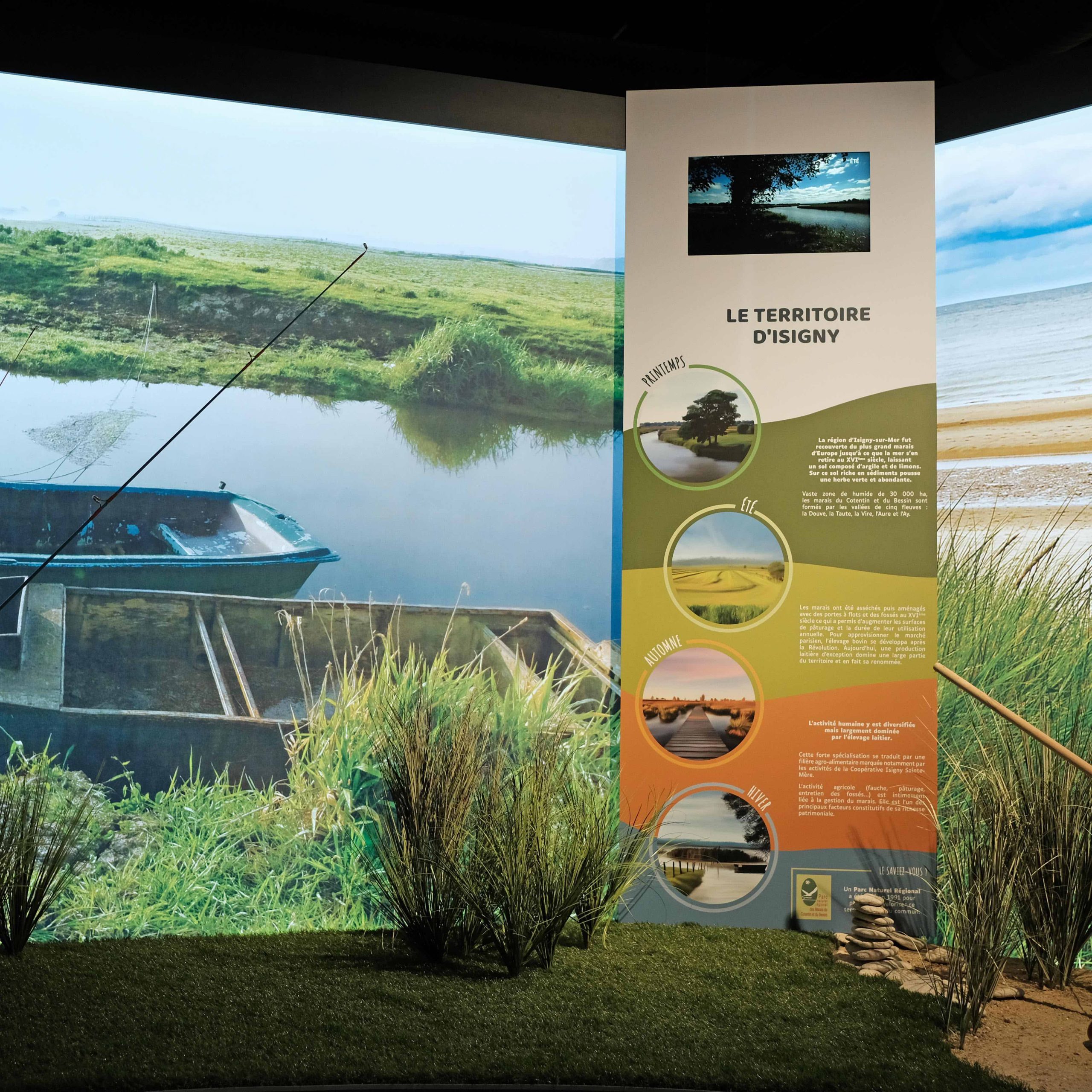 Scénographie de la galerie du caramel à Isigny en 2022.